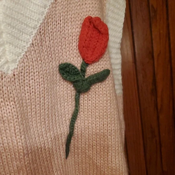 PINK RIPPLE SIZE XL Pink and White Sweater Vest with Rose Embroidery - Picture 2 of 10